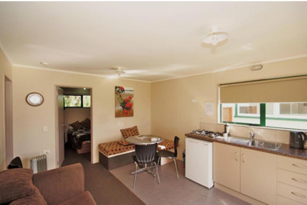 Omokoroa Kiwi Holiday Park ตาอูรังกา ห้อง รูปภาพ