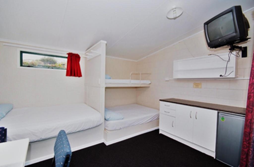 Omokoroa Kiwi Holiday Park ตาอูรังกา ห้อง รูปภาพ