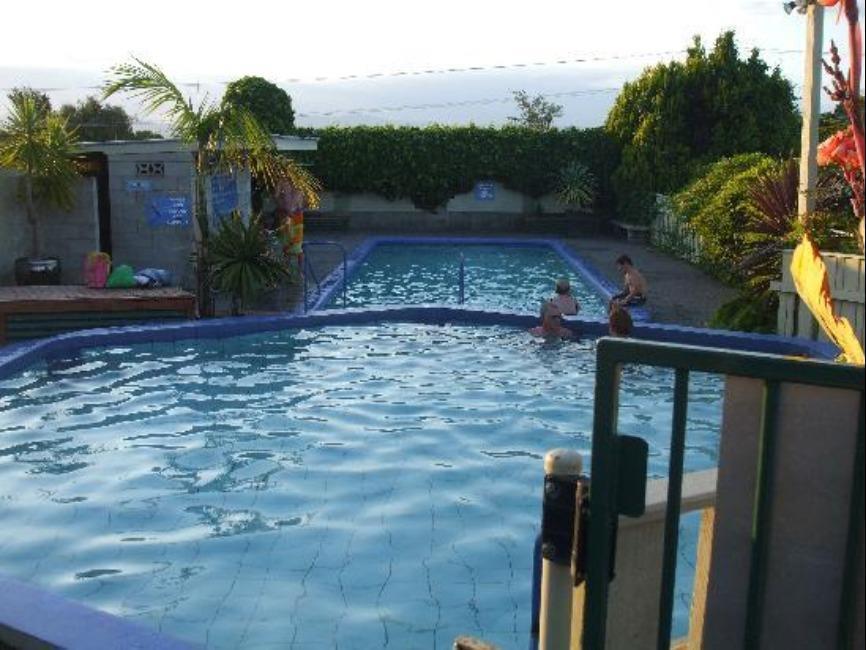 Omokoroa Kiwi Holiday Park ตาอูรังกา ภายนอก รูปภาพ