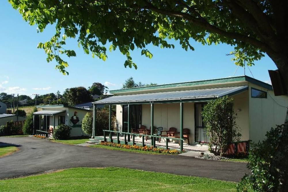 Omokoroa Kiwi Holiday Park ตาอูรังกา ภายนอก รูปภาพ