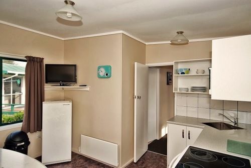 Omokoroa Kiwi Holiday Park ตาอูรังกา ภายนอก รูปภาพ