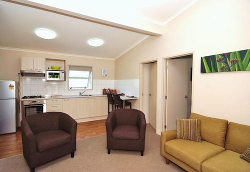 Omokoroa Kiwi Holiday Park ตาอูรังกา ภายนอก รูปภาพ
