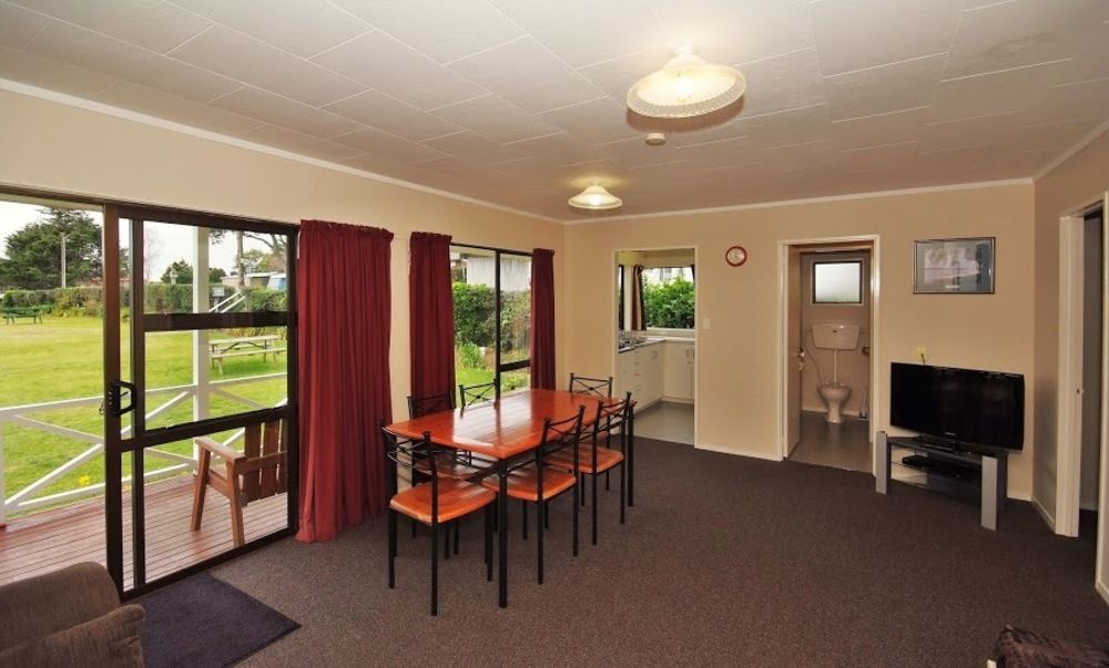 Omokoroa Kiwi Holiday Park ตาอูรังกา ภายนอก รูปภาพ
